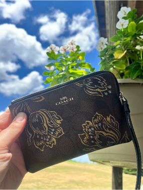 Coach brown gold floral print wristlet